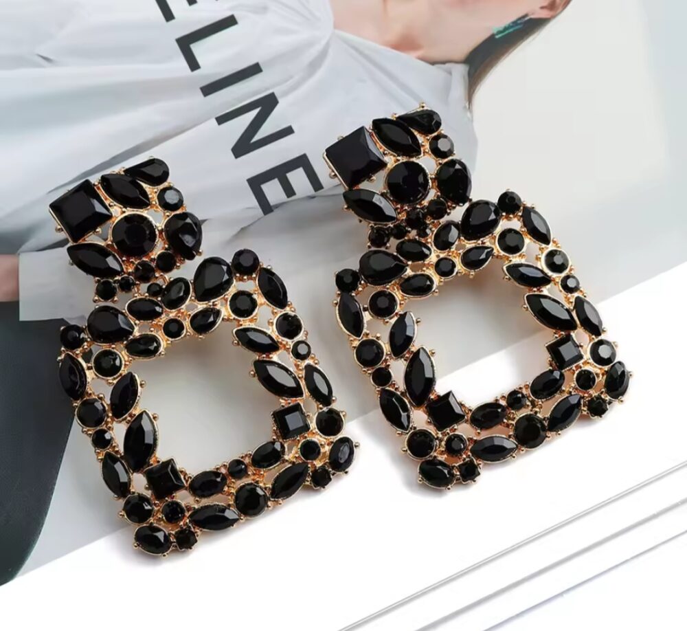 Black Crystal Cubic Earings