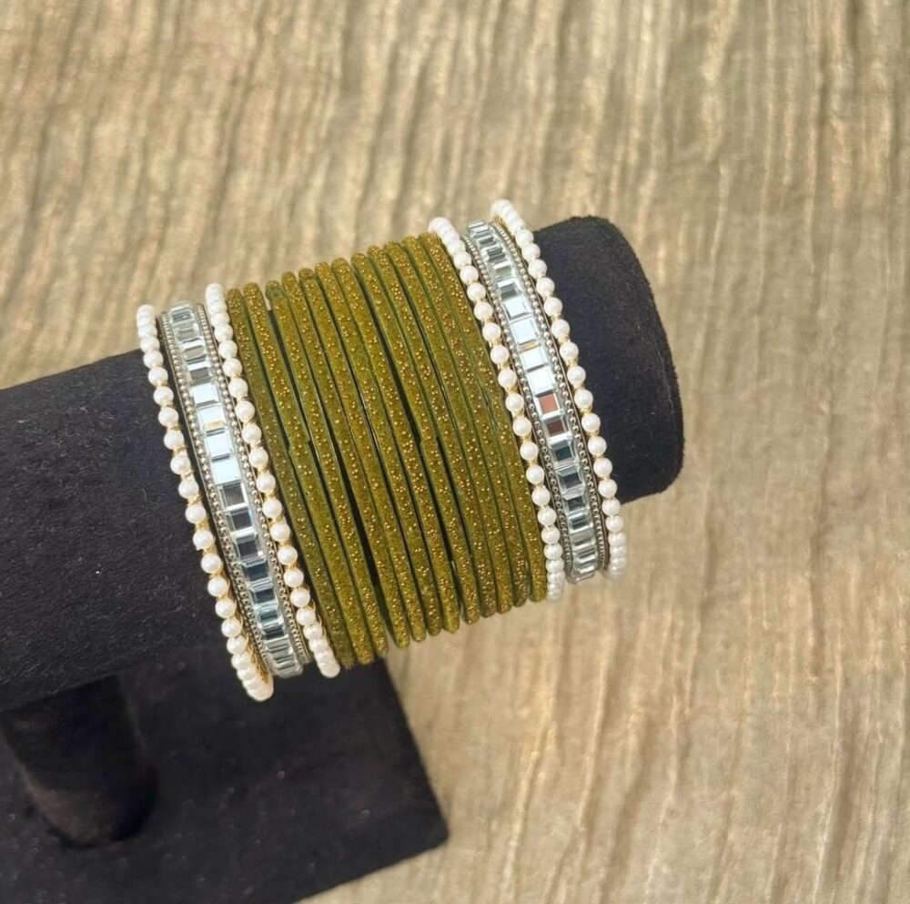 Mehndi Green Velvet Silver Kundan Bangle Set