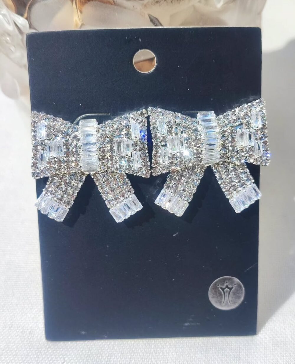 Bow Diamond Earings