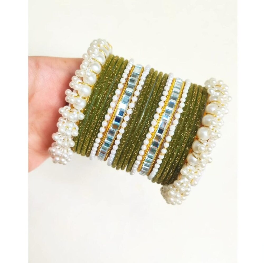 Mehndi Green Velvet Bangles Golden Kundan Kara Pearl Gajra Set