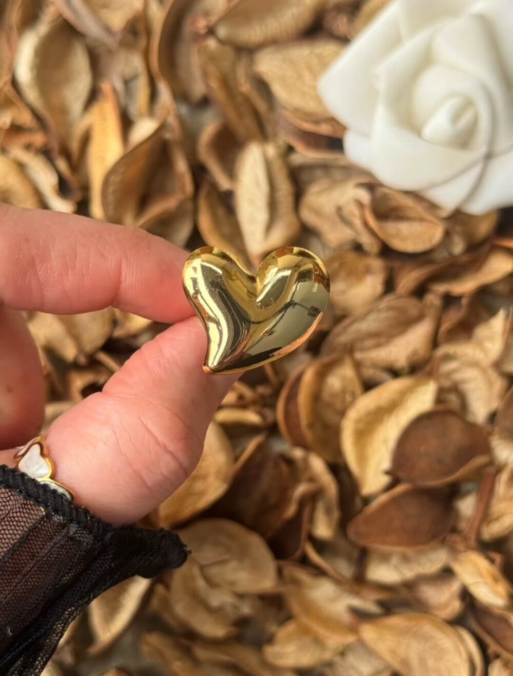 Adjustable Golden Heart Shaped Ring